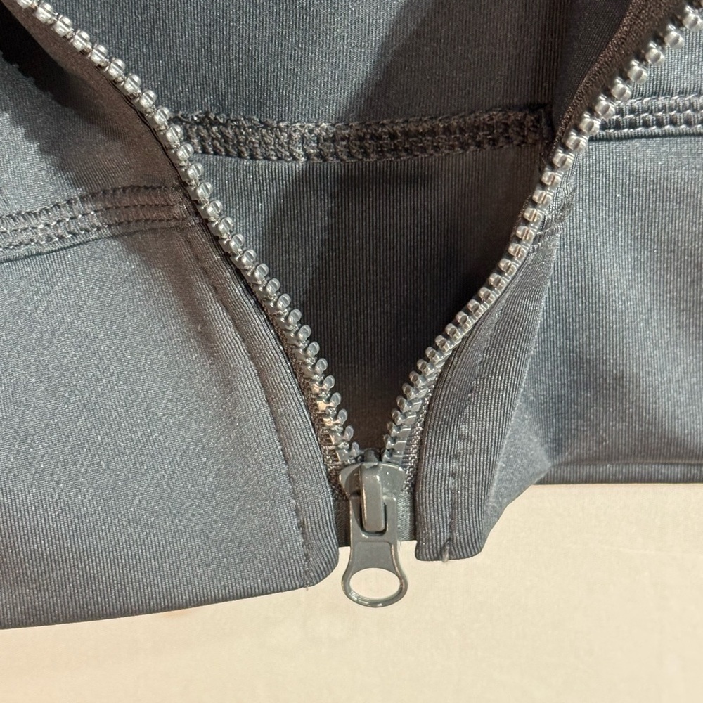 Danskin Now Women’s Active Wear Zip Up Jacket Charcoal Lightweight XS - Picture 7 of 7